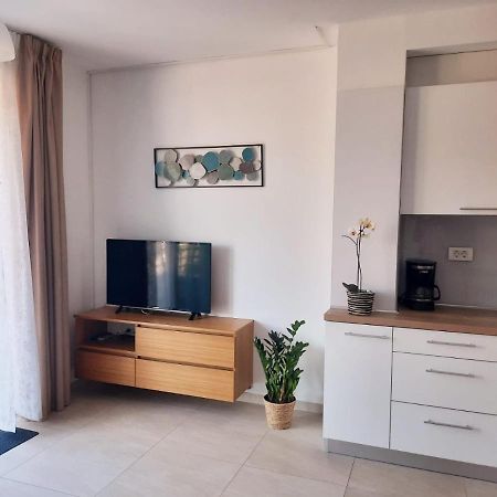 Apartman Madonnina Cres Exterior foto
